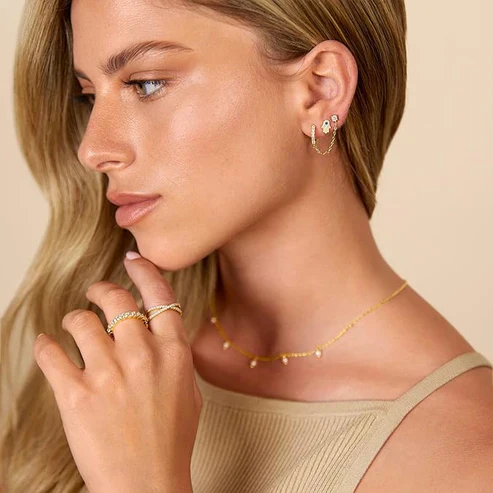 Adella Chain Earrings - Image 3