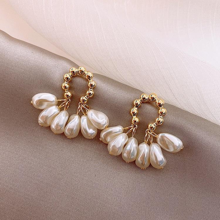 Baroque Pearl Earrings - Image 2