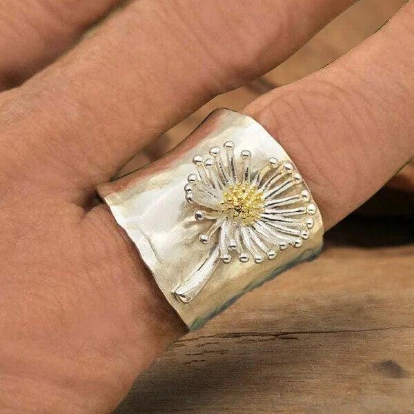 Blooming Daisy Wide Band Ring - Image 4