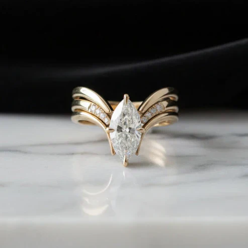 Drop Crown Gold Ring - Image 2