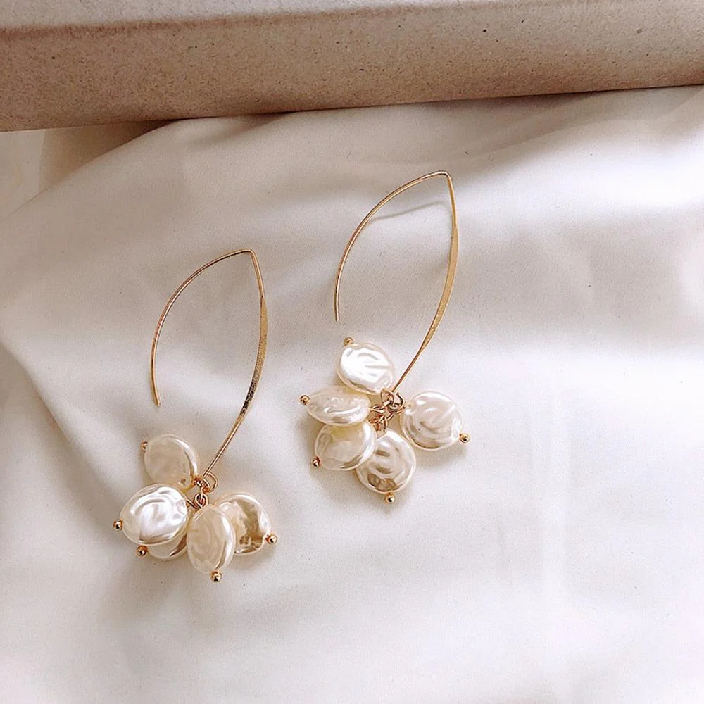 Elegant Pearl and Crystal Earrings - Image 2