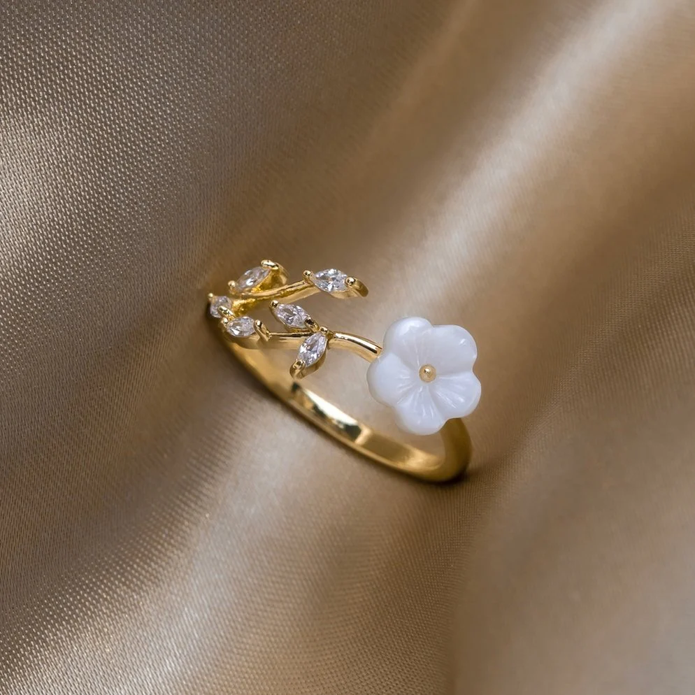 Gold Floral and Leaf Open Ring