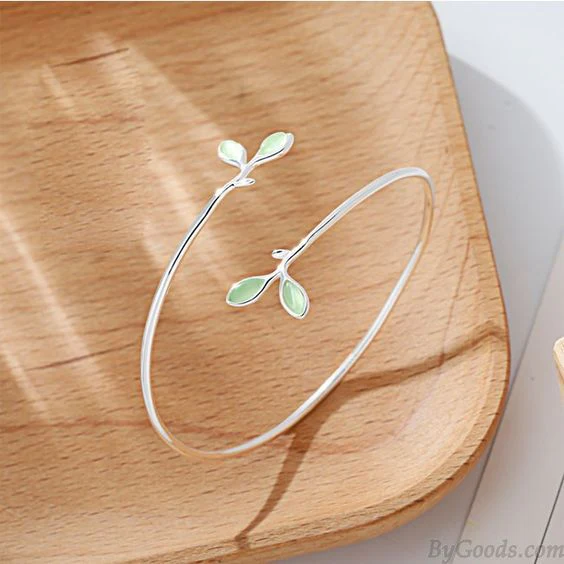 Open Ring Green Leaf Bracelet
