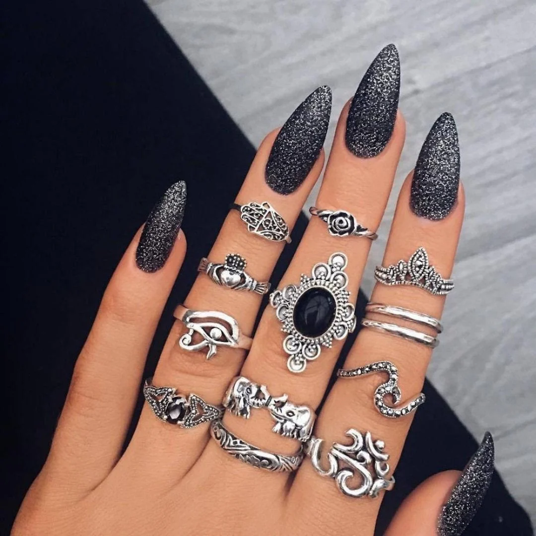 Unique Premium Pack of 8 to 12 Rings - Image 10