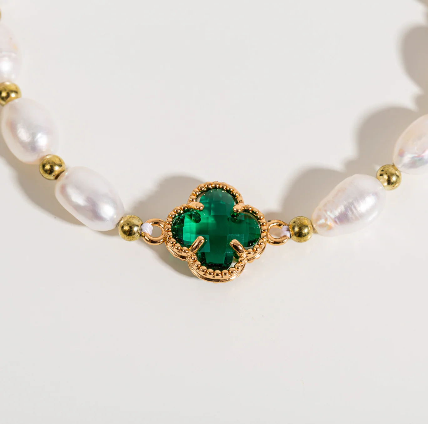 Emerald Clover Leaf Beaded Bracelet - Image 3