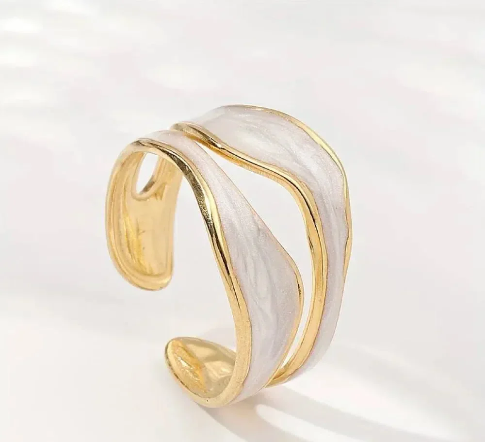 Vintage white gold ring